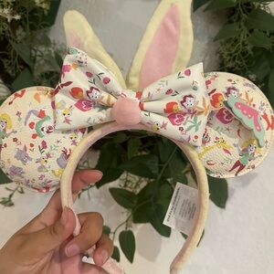 Rabbit ears/characters graphic ladies